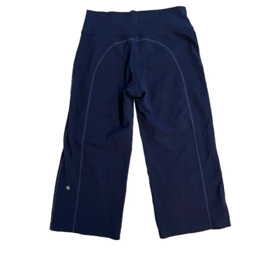 Lululemon Navy Blue Soft Cropped Yoga Pants Size 6